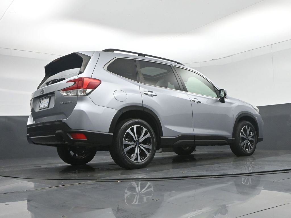 Used 2020 Subaru Forester Limited image 58