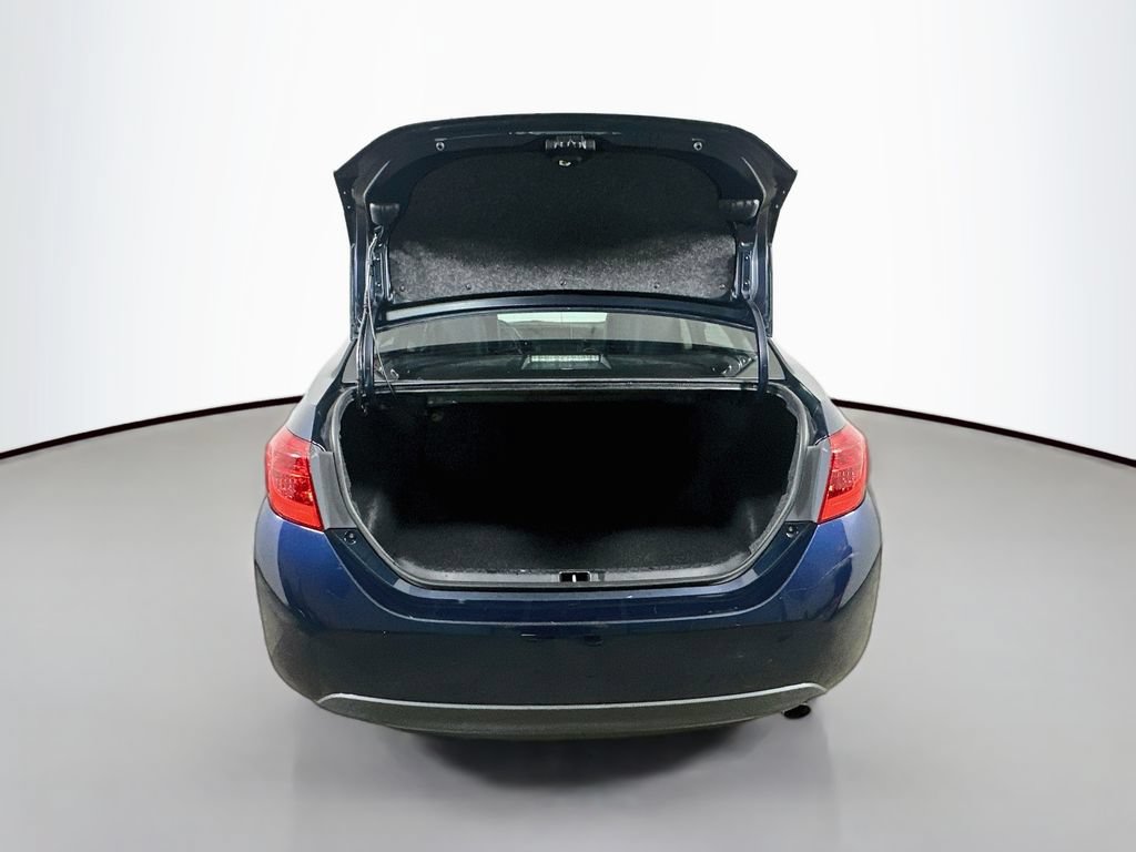 Used 2017 Toyota Corolla SE FWD image 31