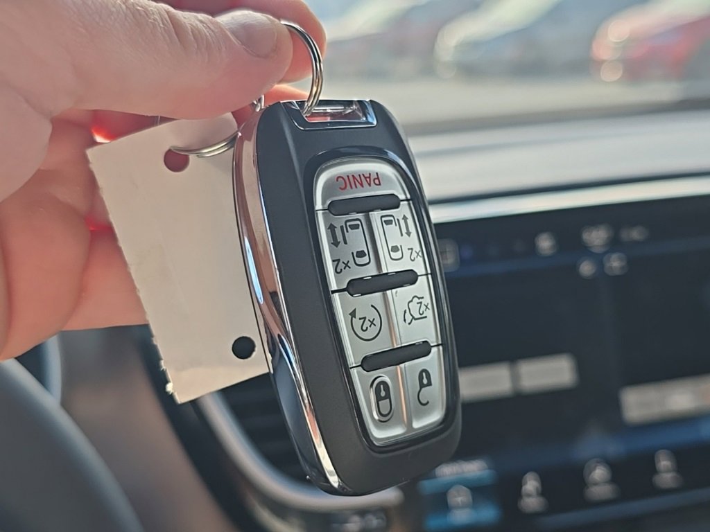 New 2026 Chrysler Pacifica Select image 41