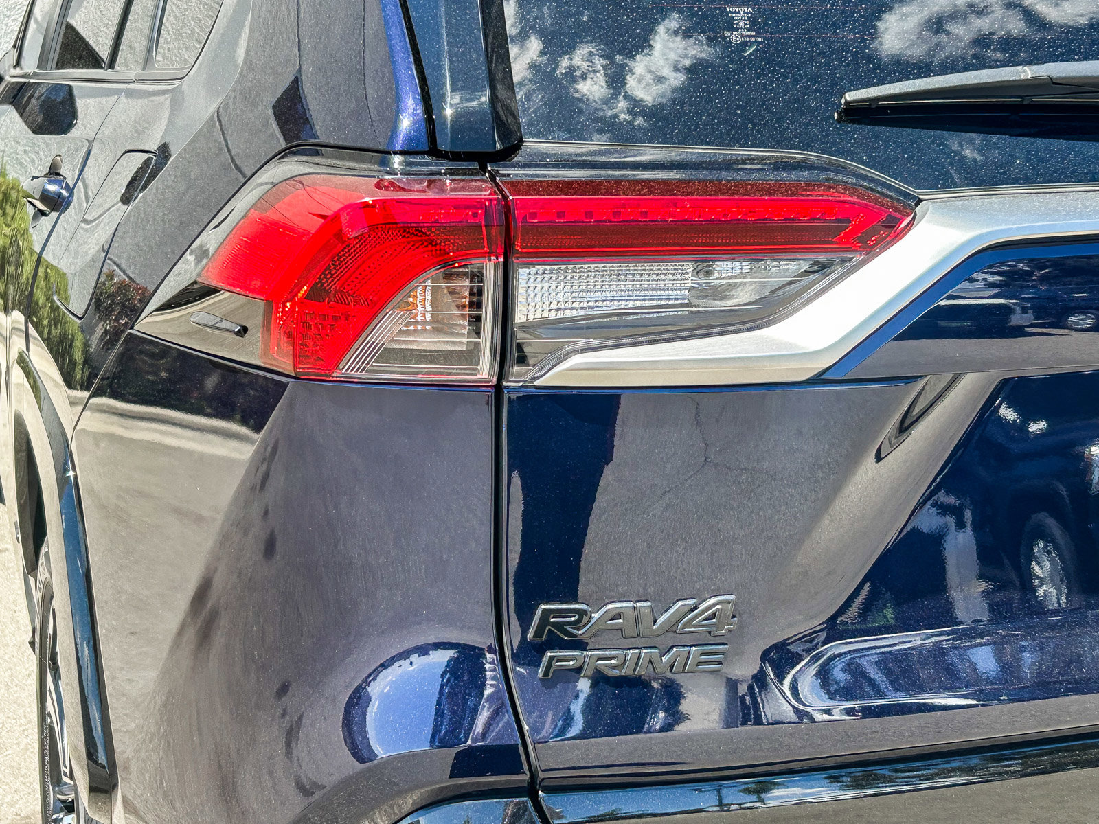 Used 2023 Toyota RAV4 XSE w/ Weather Package AWD/4WD image 9