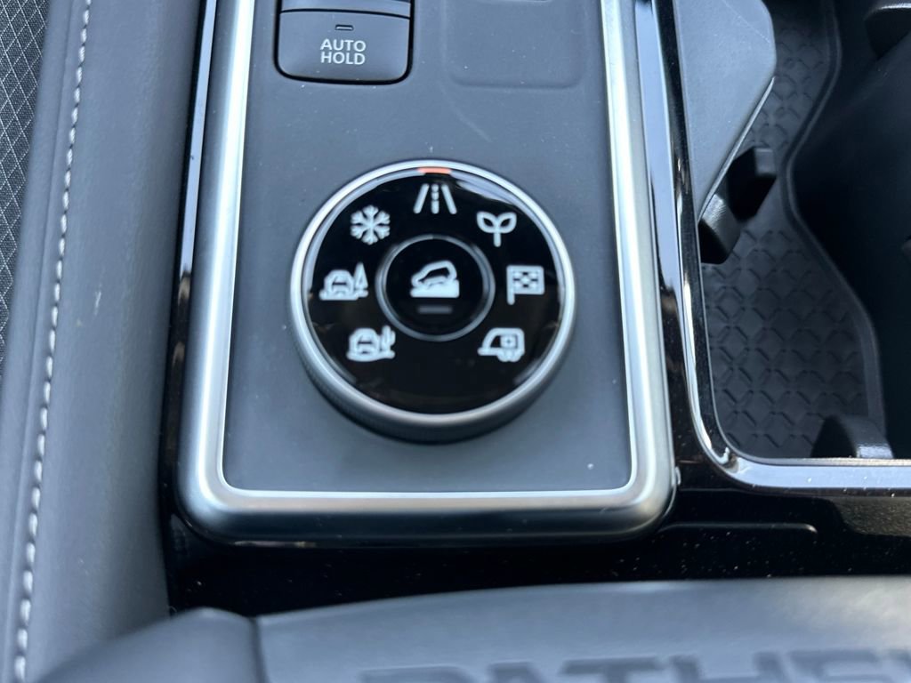 New 2026 Nissan Pathfinder SV image 27