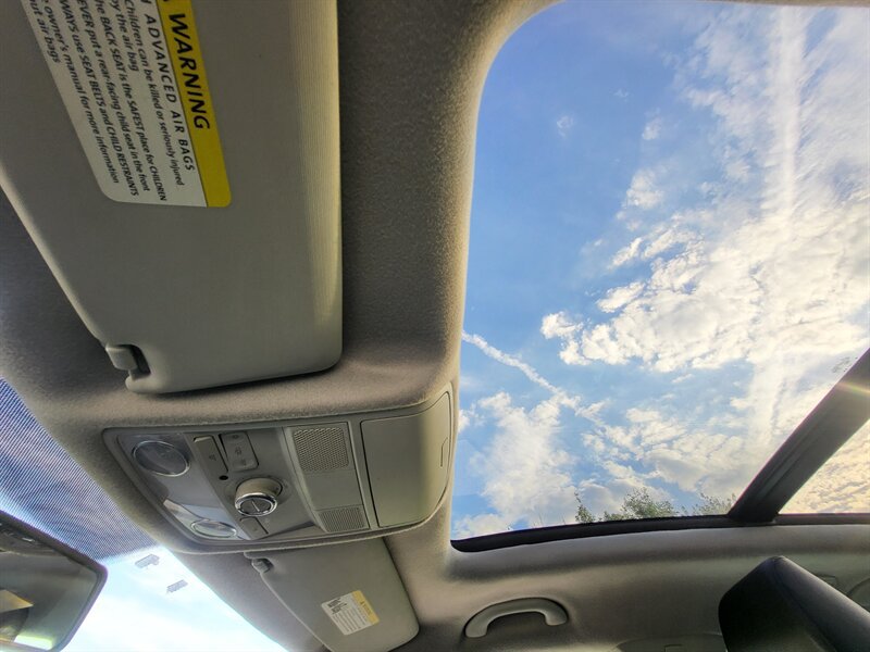 Used 2013 Volkswagen Tiguan SE FWD image 18