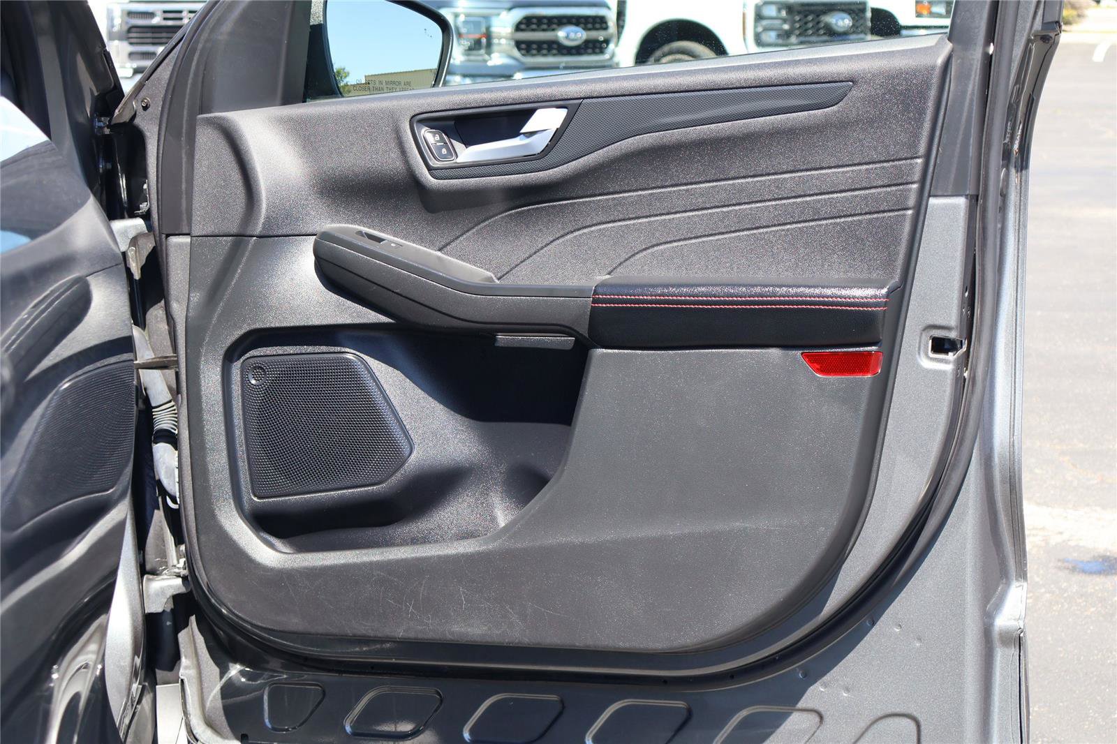 Used 2024 Ford Escape ST-Line w/ Equipment Group 301A image 34