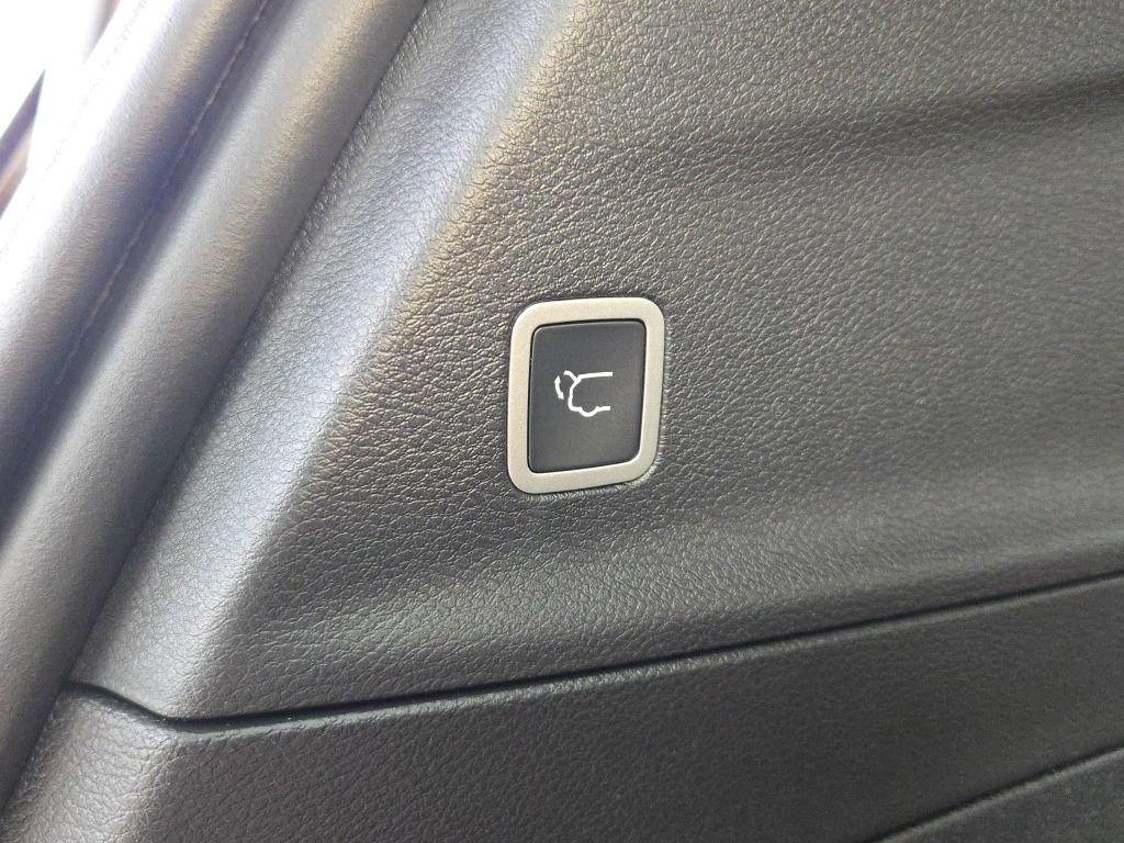 New 2026 Chrysler Pacifica Select AWD/4WD image 19
