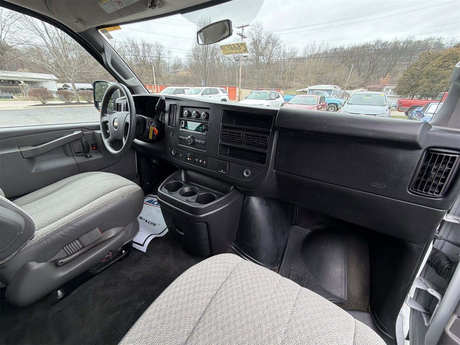 Used 2017 Chevrolet Express 3500 LT w/ LT Preferred Equipment Group image 26