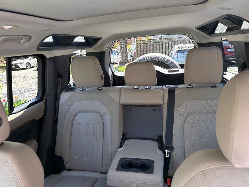 Used 2020 Land Rover Defender 110 S image 30