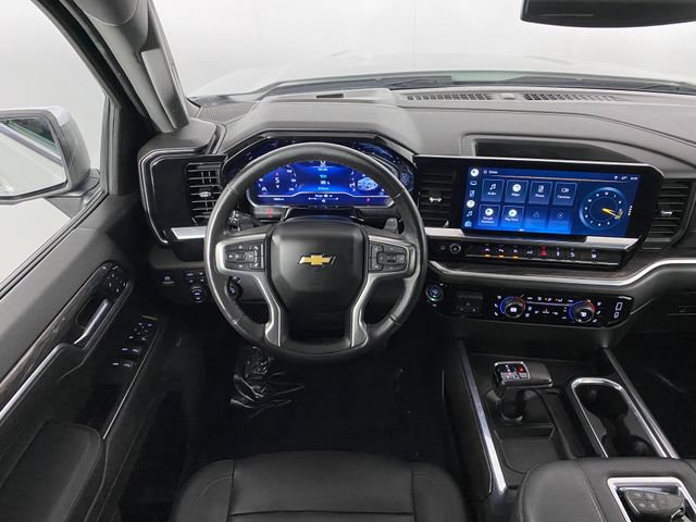 Certified 2022 Chevrolet Silverado 1500 LTZ w/ LTZ Convenience Package II AWD/4WD image 15
