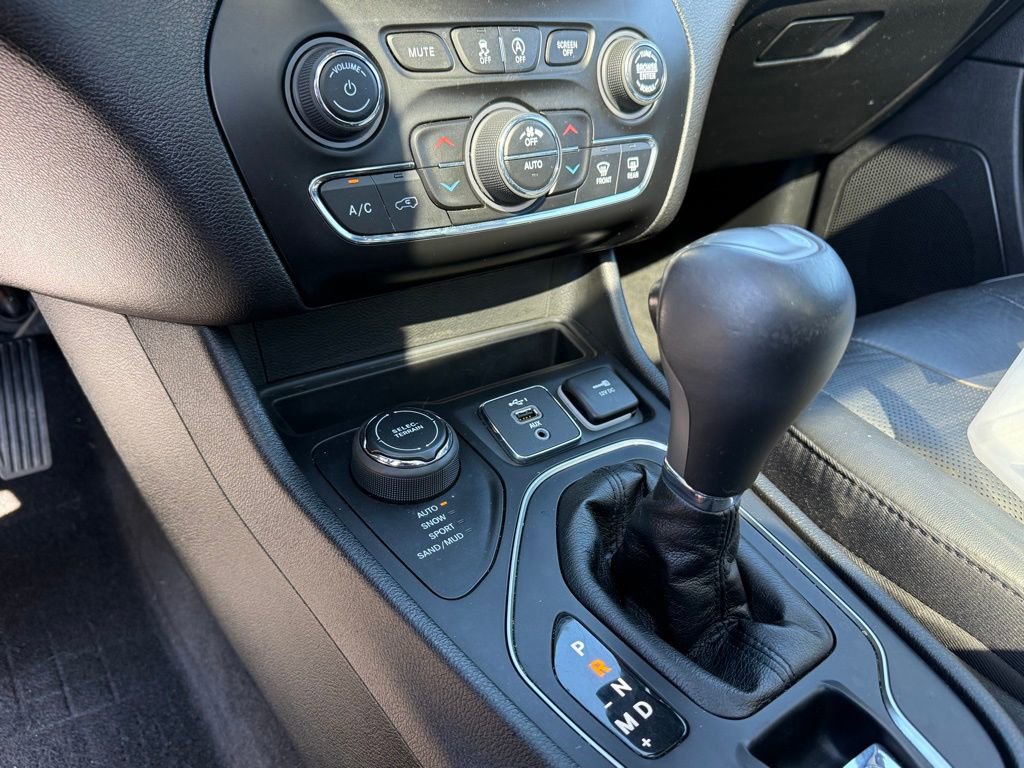 Used 2021 Jeep Cherokee Latitude Lux 80th Anniv w/ Quick Order Package 26U 80TH AWD/4WD image 20
