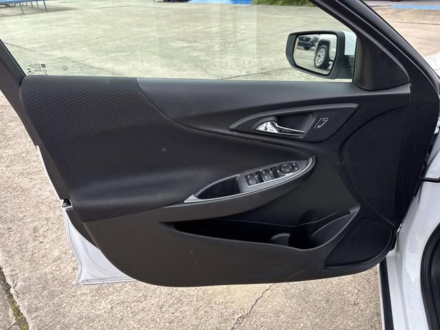 Used 2024 Chevrolet Malibu LT image 40