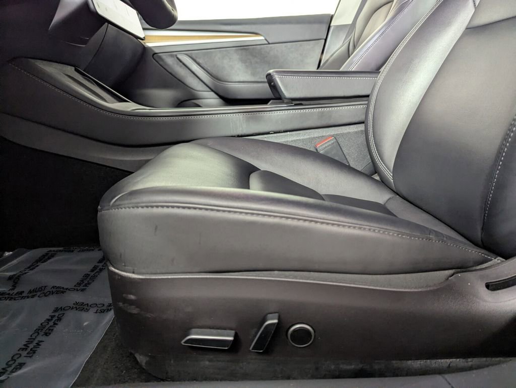 Used 2023 Tesla Model 3 Standard Range image 11