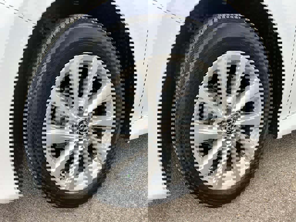 Used 2023 Toyota Camry LE image 10