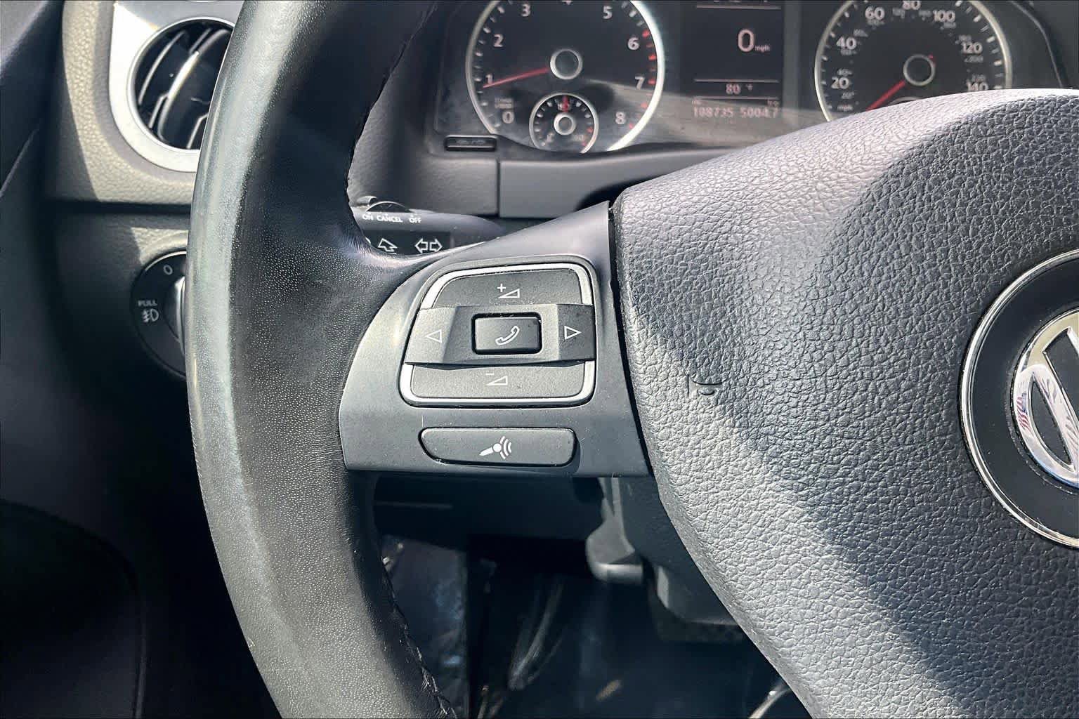 Used 2016 Volkswagen Tiguan SEL image 24