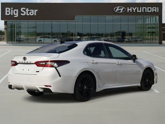Used 2023 Toyota Camry XSE FWD image 4