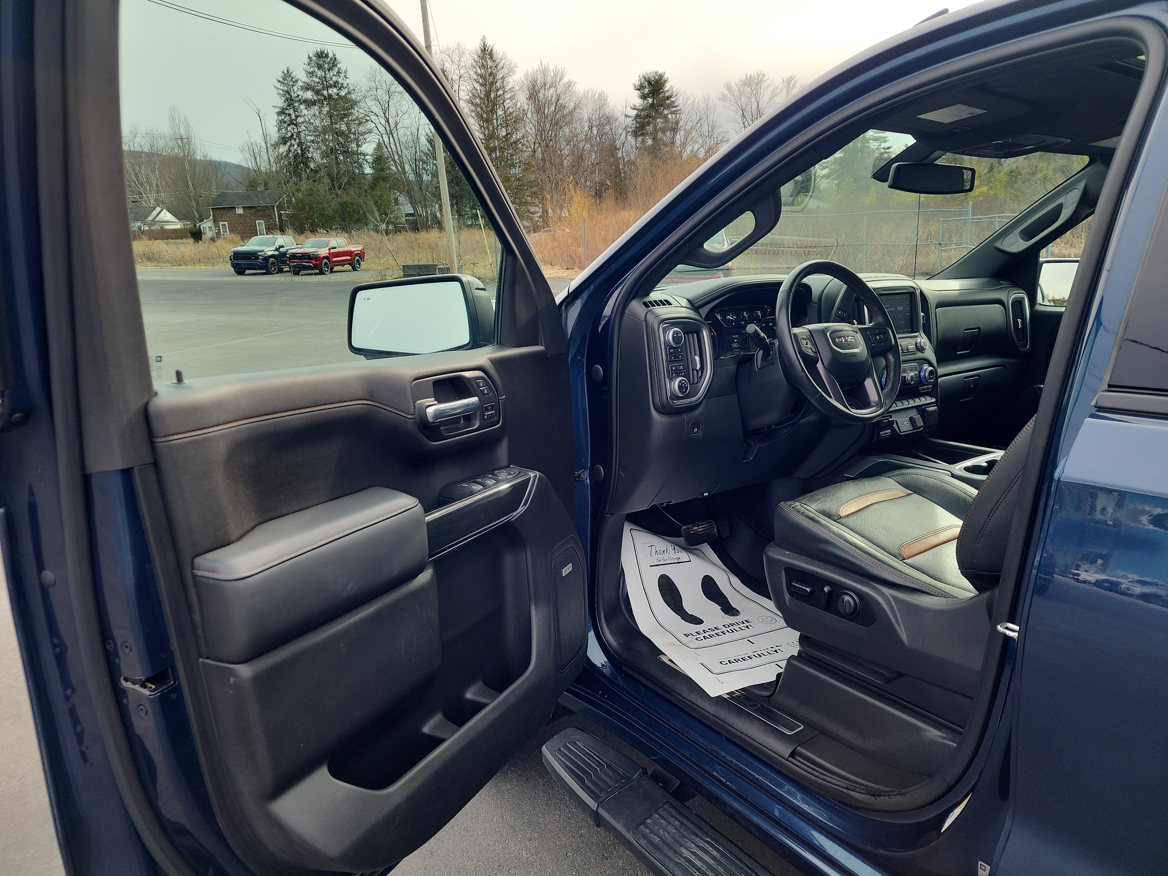 Certified 2020 GMC Sierra 1500 AT4 w/ AT4 Premium Package AWD/4WD image 10