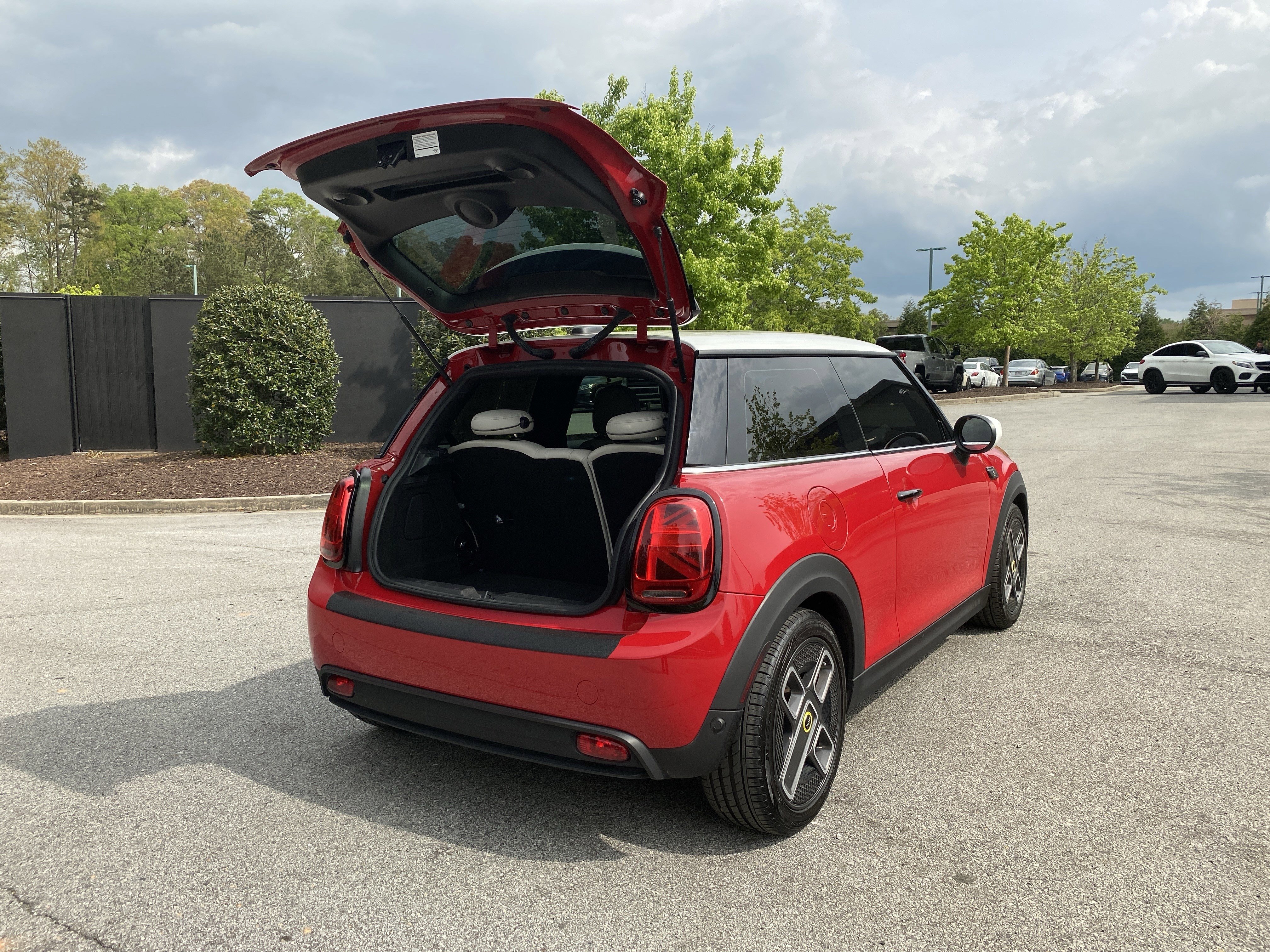 Used 2022 MINI Cooper SE image 37