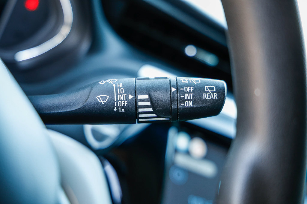 Used 2019 Chevrolet Bolt LT FWD image 42