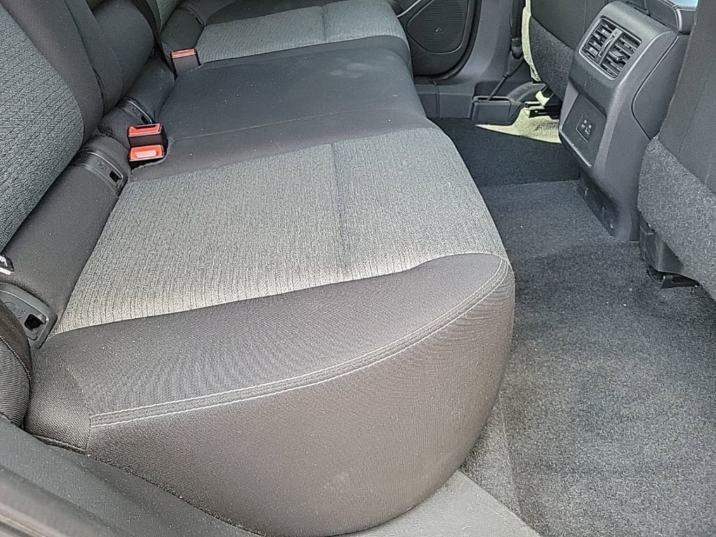 Certified 2022 Nissan Rogue SV image 16