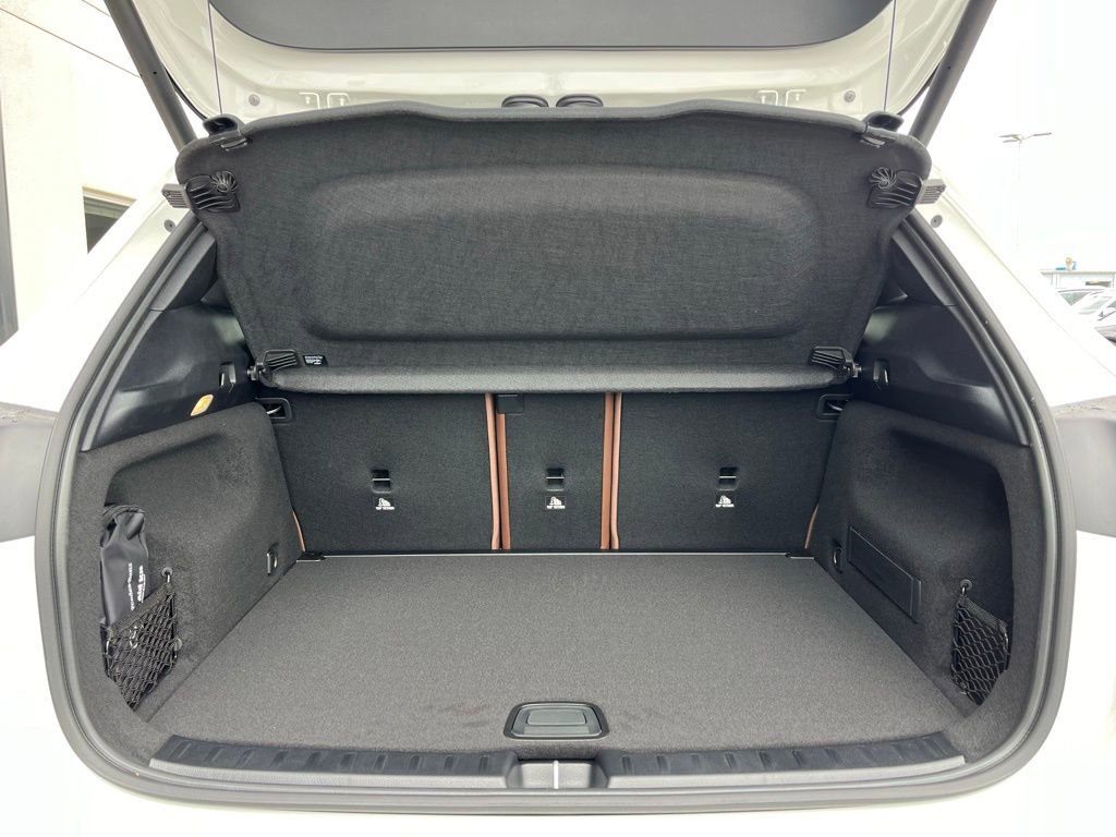 Certified 2025 Mercedes-Benz GLA 250 4MATIC image 49