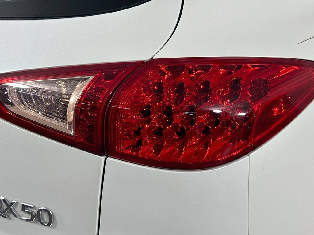 Used 2017 INFINITI QX50 2WD w/ Premium Plus Package image 33