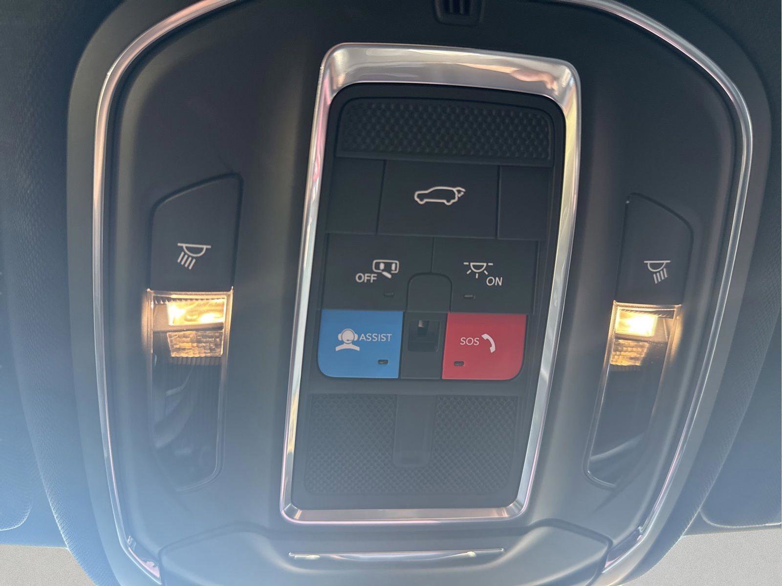Used 2022 Jeep Grand Cherokee Trailhawk AWD/4WD image 18