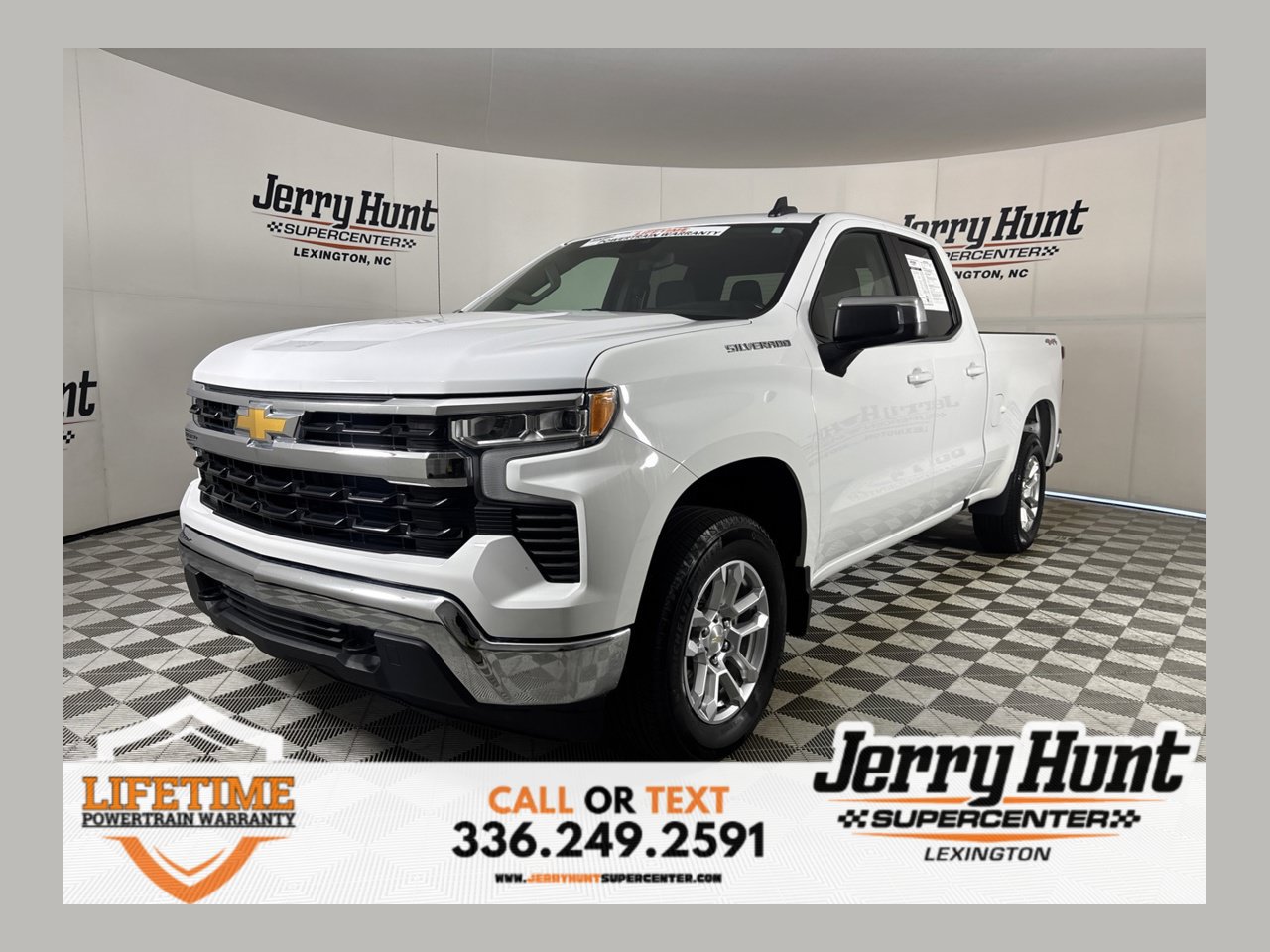 Used 2024 Chevrolet Silverado 1500 LT AWD/4WD image 1