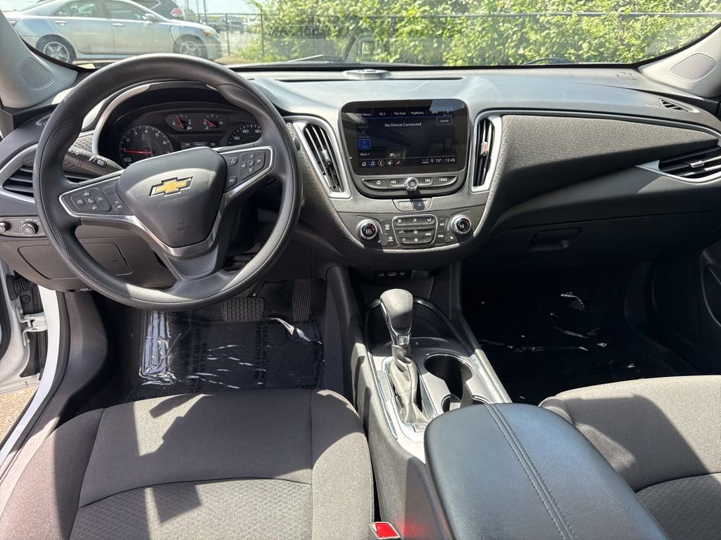 Used 2023 Chevrolet Malibu LT FWD image 12