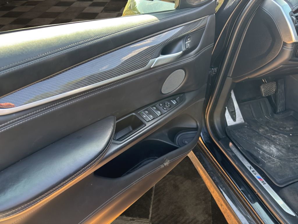 Used 2017 BMW X6 M image 18