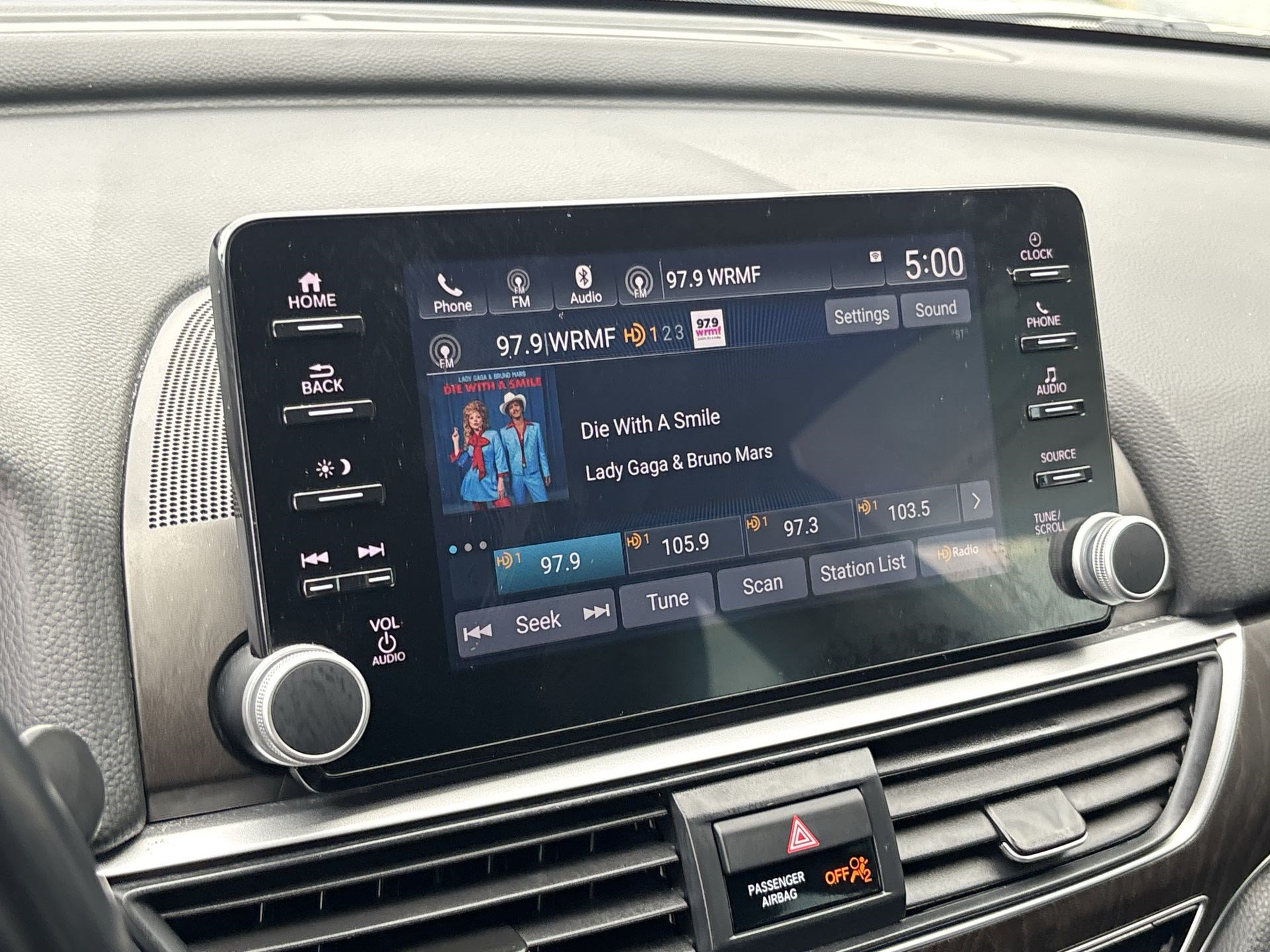 Used 2022 Honda Accord EX-L image 12