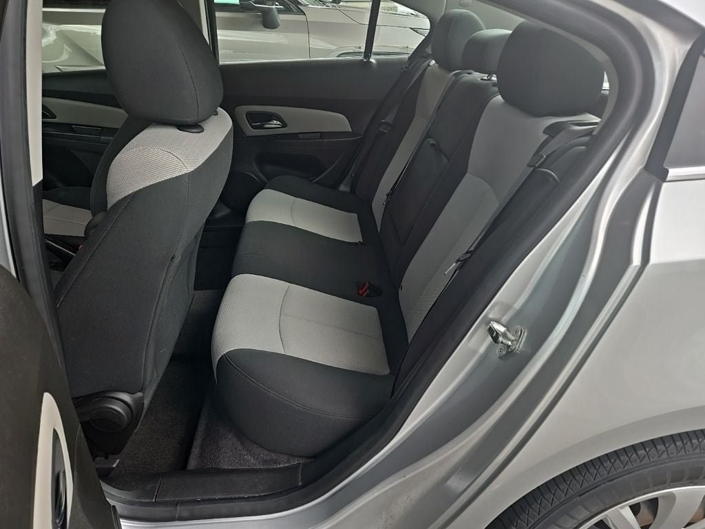 Used 2011 Chevrolet Cruze LS w/ Connectivity Package FWD image 7