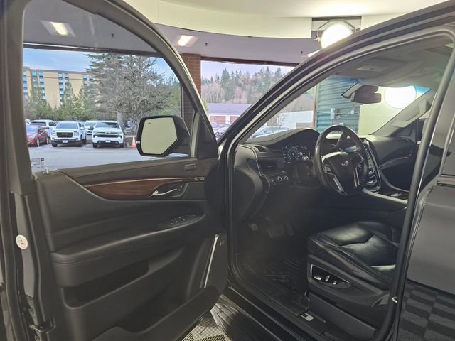 Used 2019 Cadillac Escalade ESV Luxury image 27