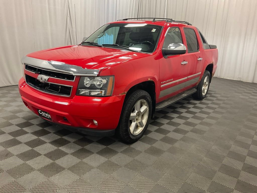Used 2012 Chevrolet Avalanche LTZ AWD/4WD image 6