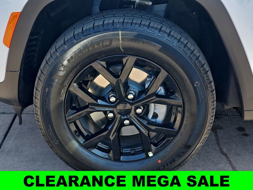 New 2025 Jeep Grand Cherokee Altitude image 36