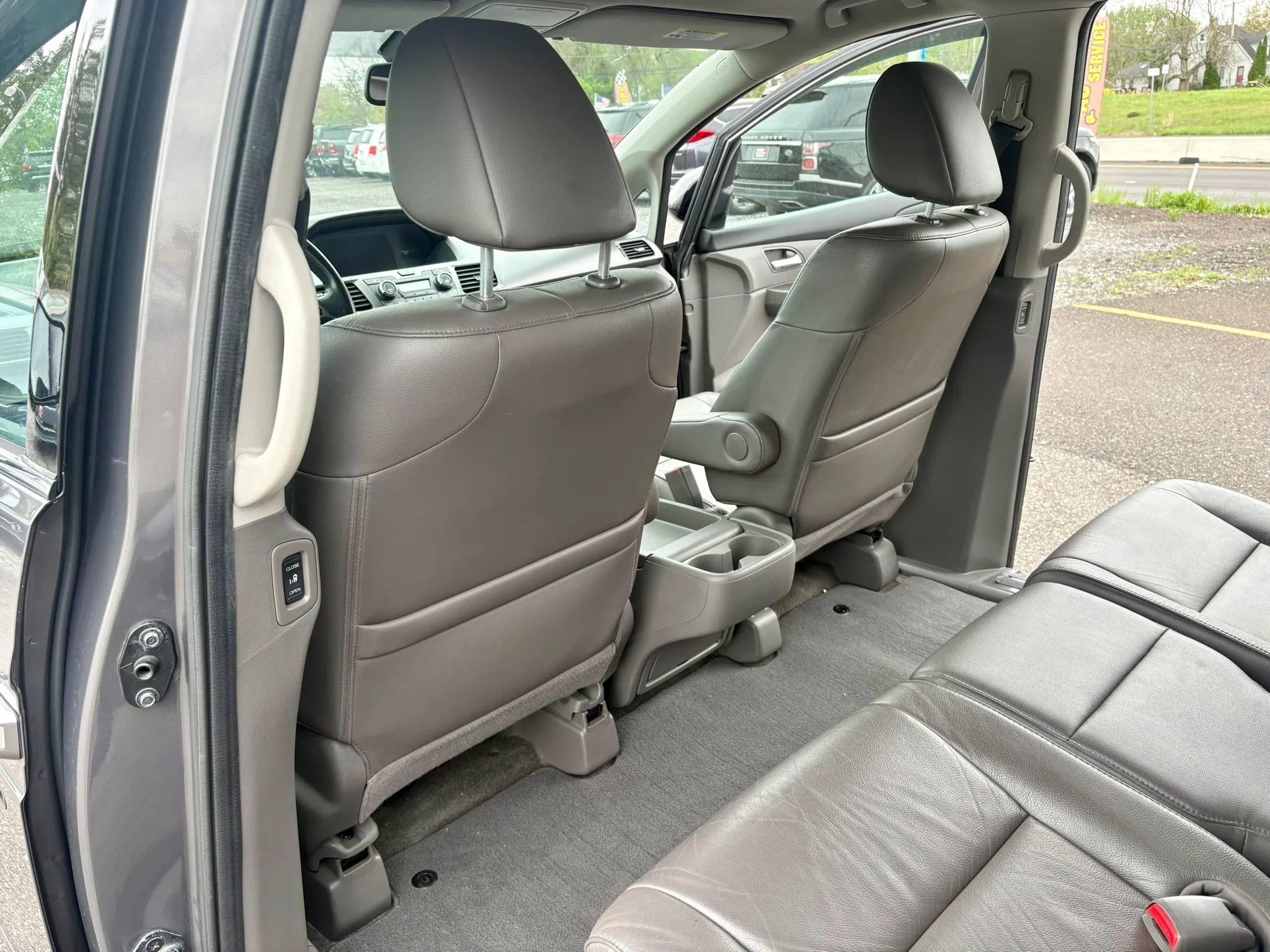 Used 2015 Honda Odyssey Touring Elite image 18