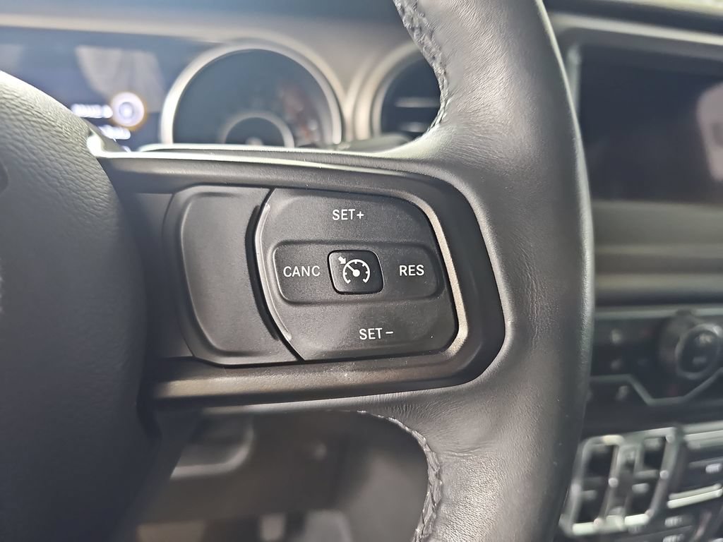 Used 2018 Jeep Wrangler Unlimited Sport S AWD/4WD image 22