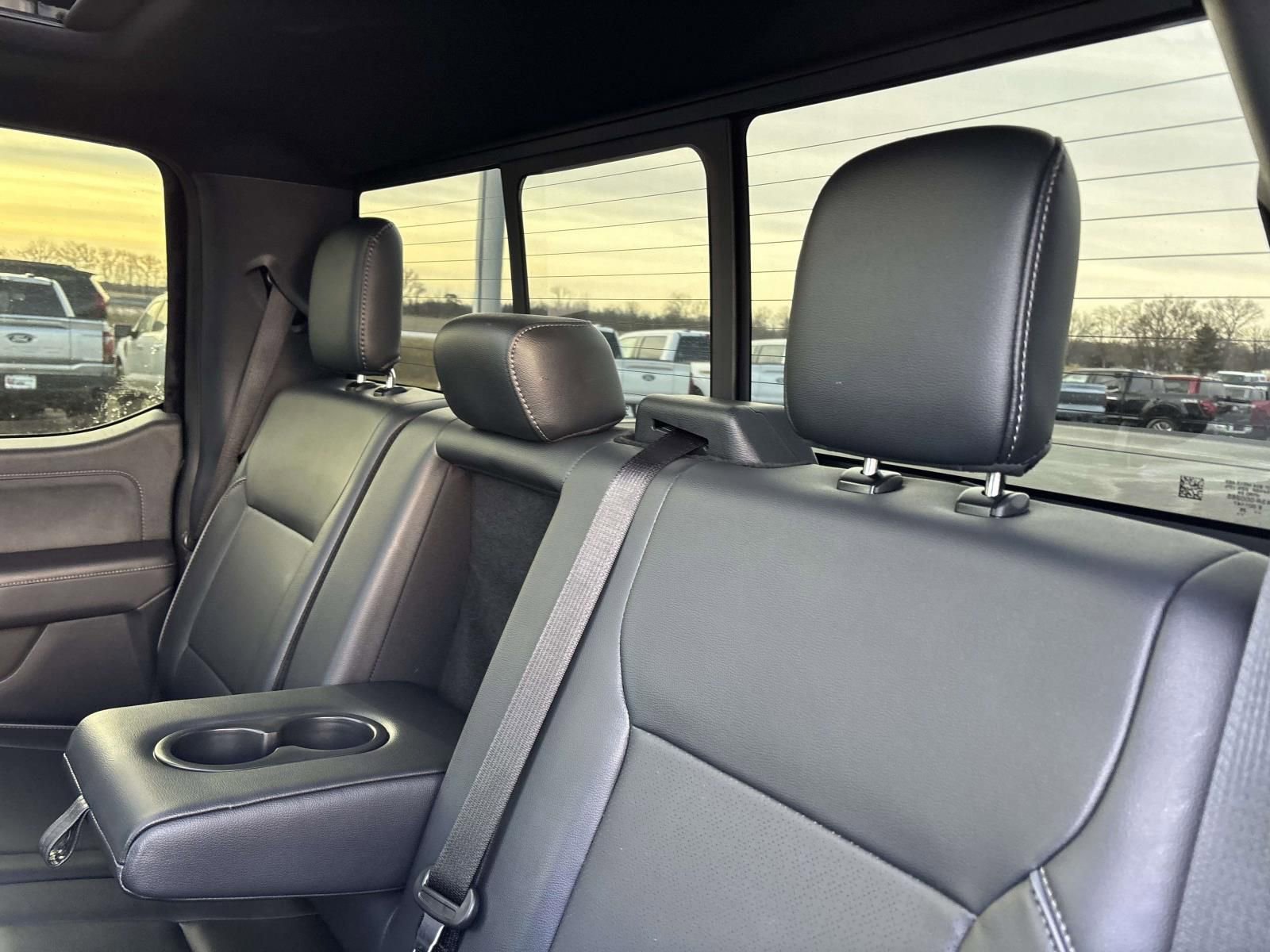 Used 2025 Ford F150 Lariat w/ Equipment Group 501A Mid image 30