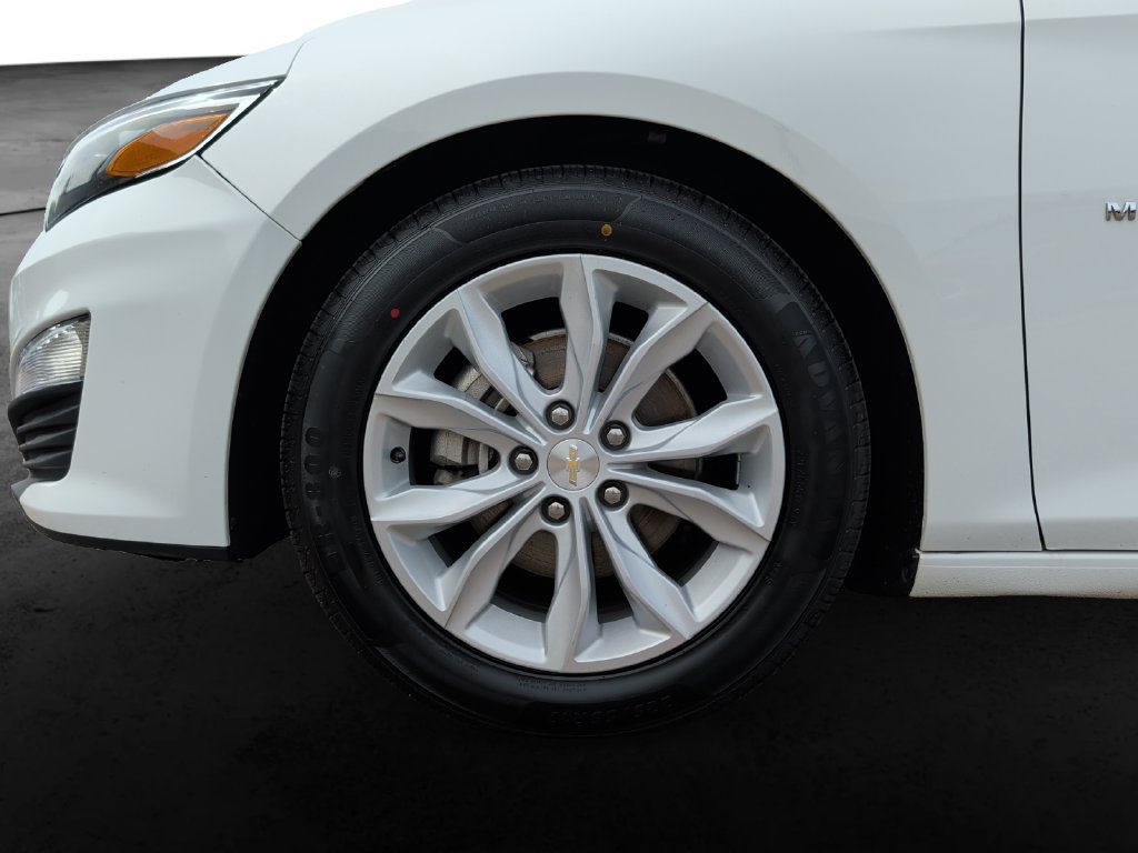 Used 2024 Chevrolet Malibu LT FWD image 9