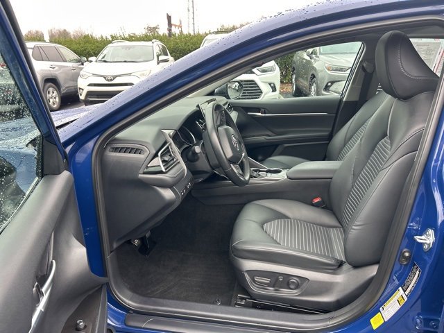 Used 2024 Toyota Camry SE image 13