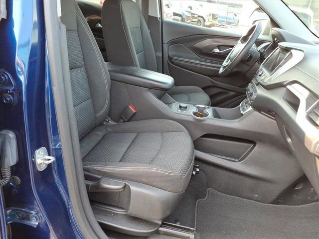 Used 2023 GMC Terrain SLE w/ Driver Convenience Package image 12