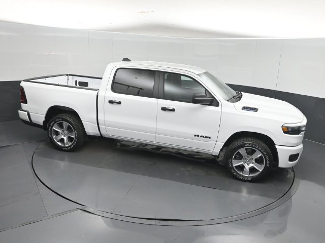 New 2027 RAM 1500 Express AWD/4WD image 44