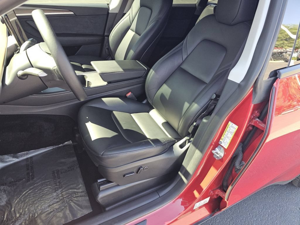 Used 2023 Tesla Model Y Long Range AWD/4WD image 6