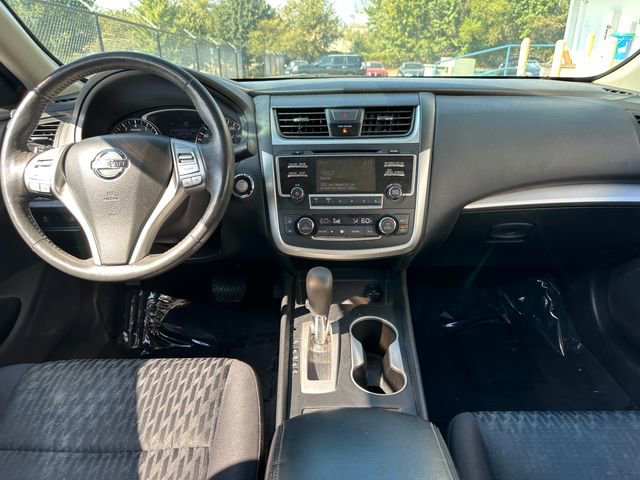 Used 2017 Nissan Altima 2.5 SV w/ Convenience Package image 15