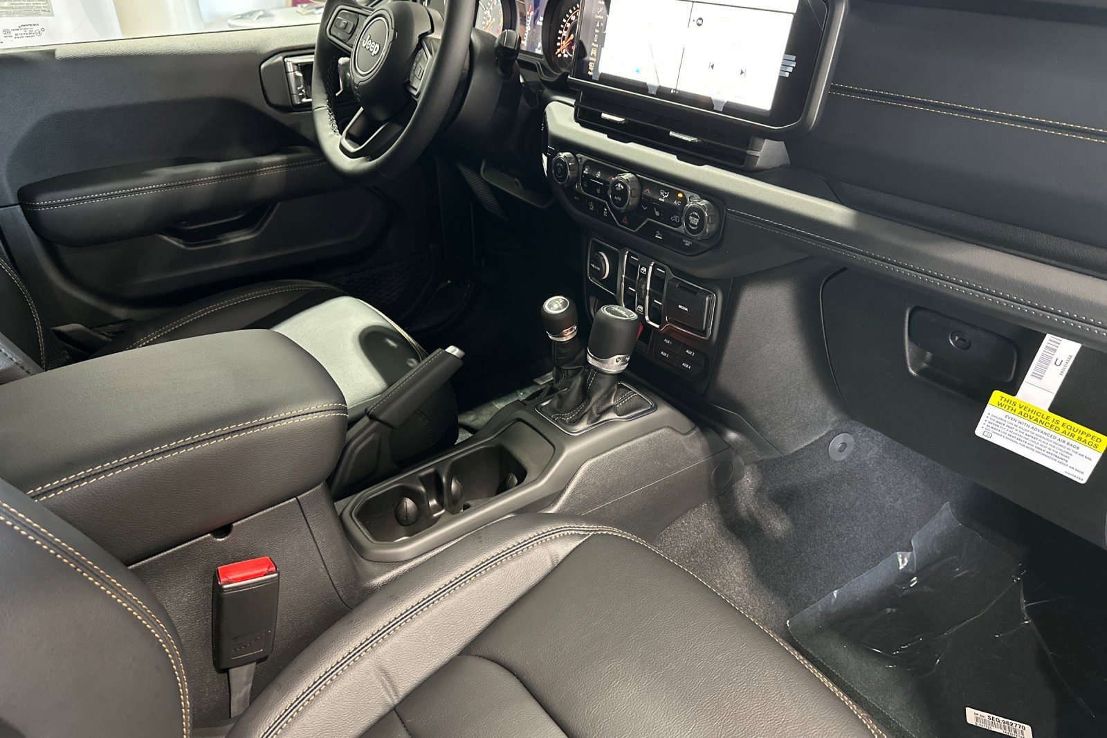 New 2025 Jeep Gladiator Sport image 16