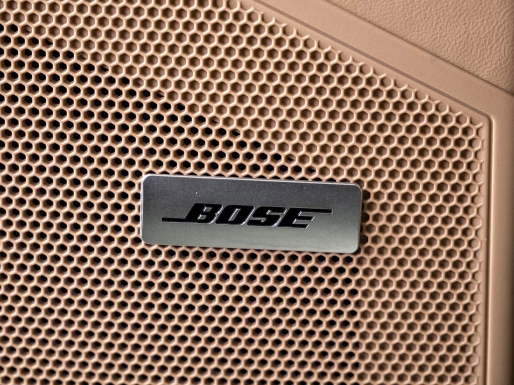 Certified 2024 Porsche Cayenne Base image 7