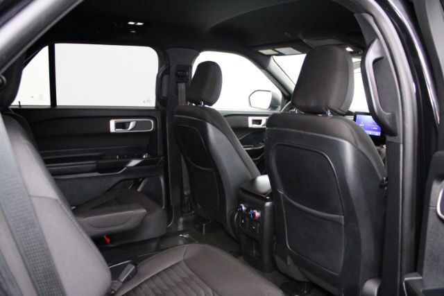 Used 2020 Ford Explorer XLT AWD/4WD image 25