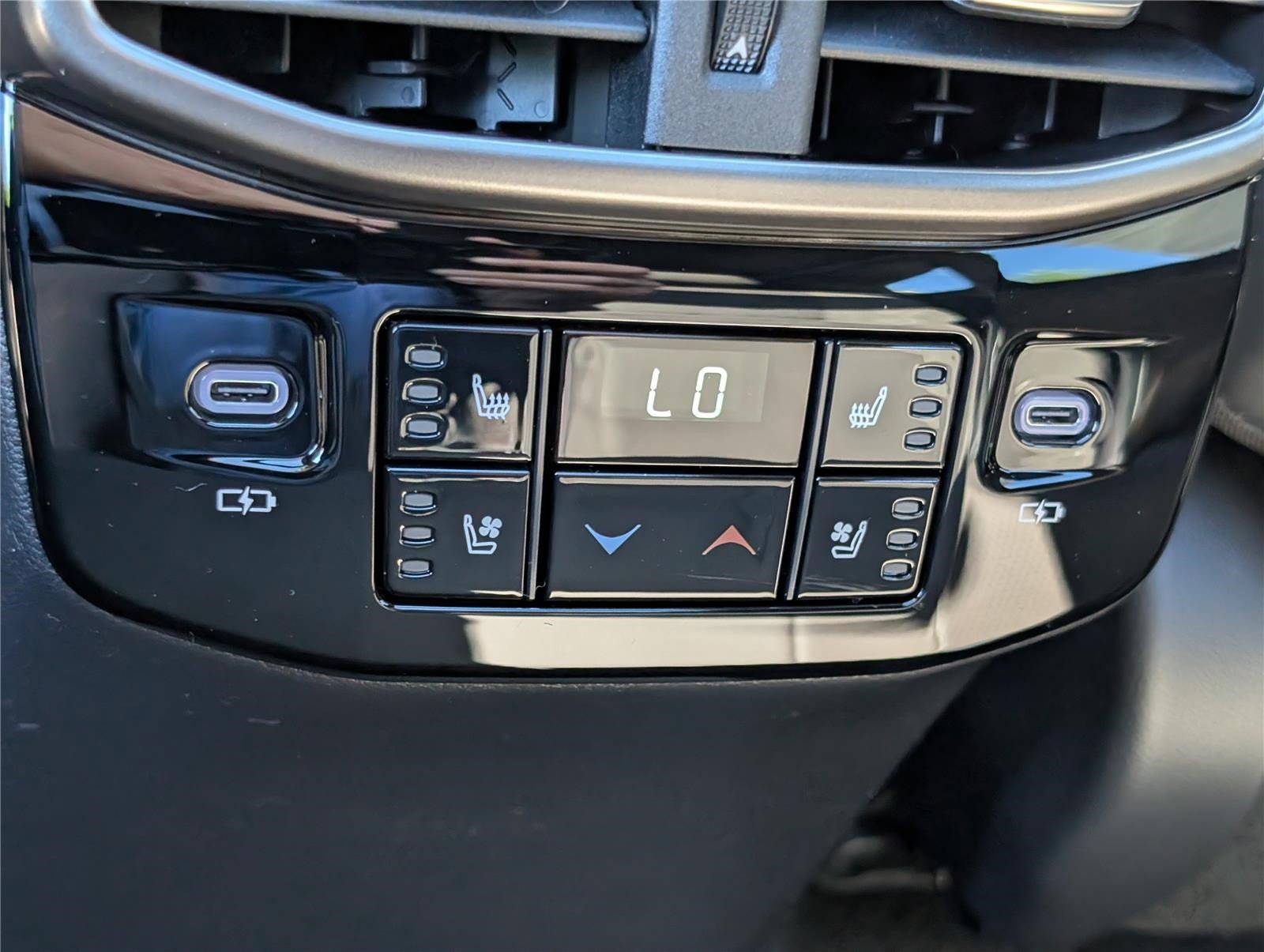 New 2026 Lexus RX 450h AWD image 12