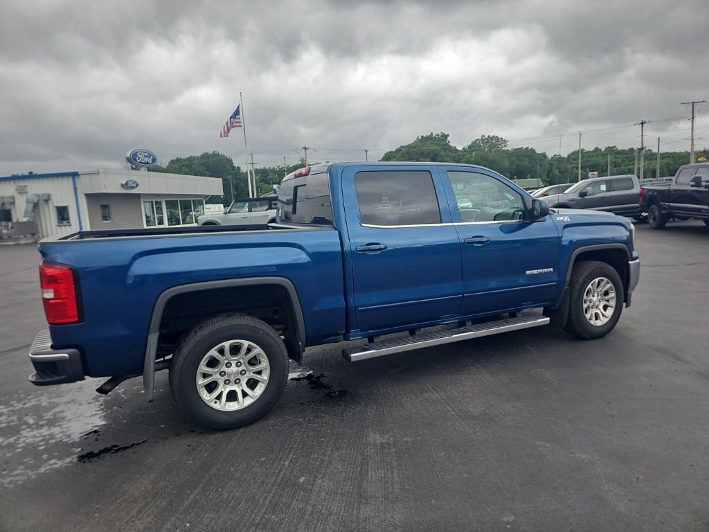 Used 2018 GMC Sierra 1500 SLE w/ SLE Value Package AWD/4WD image 5