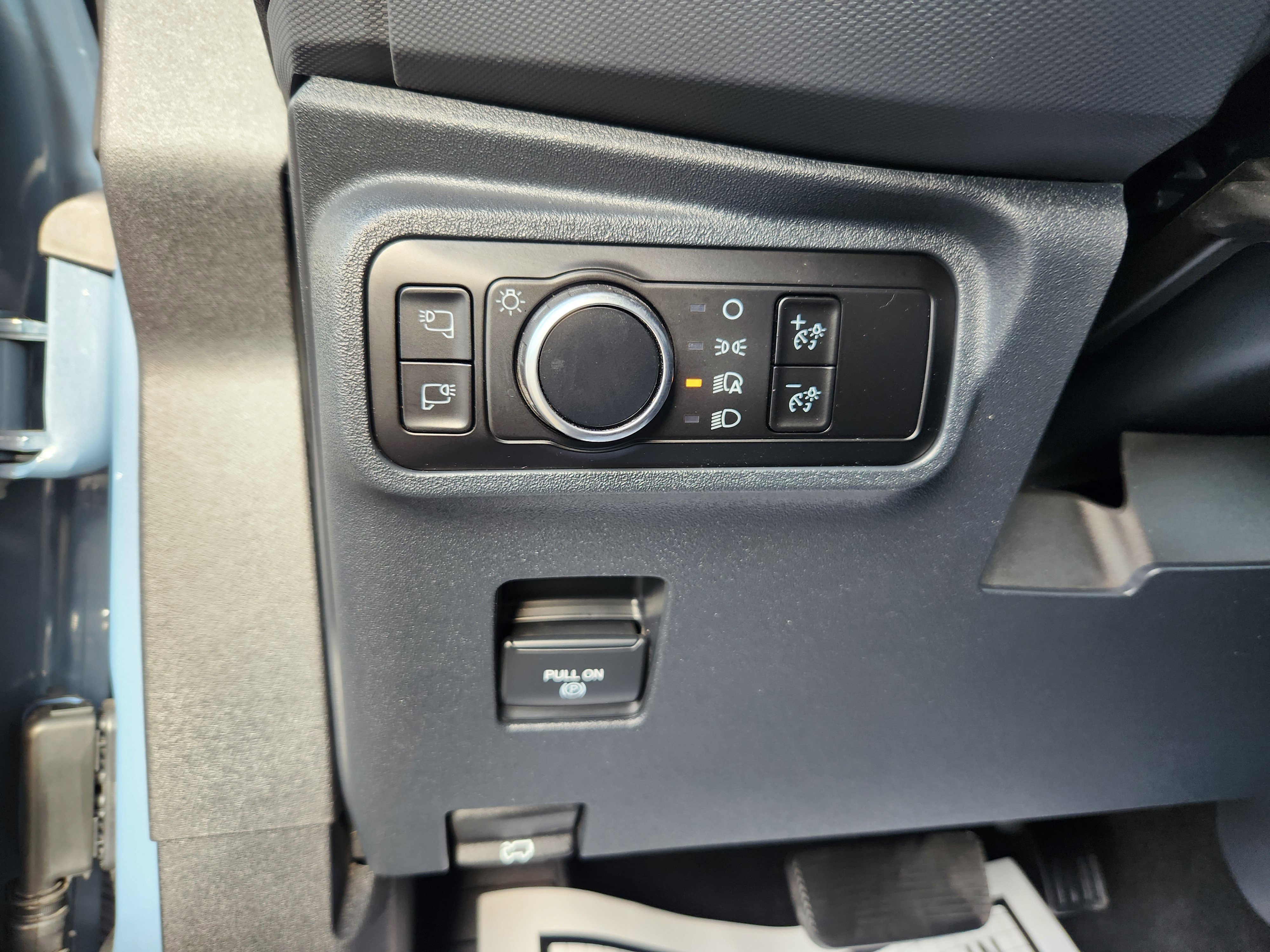 Used 2024 Ford Bronco Badlands image 7