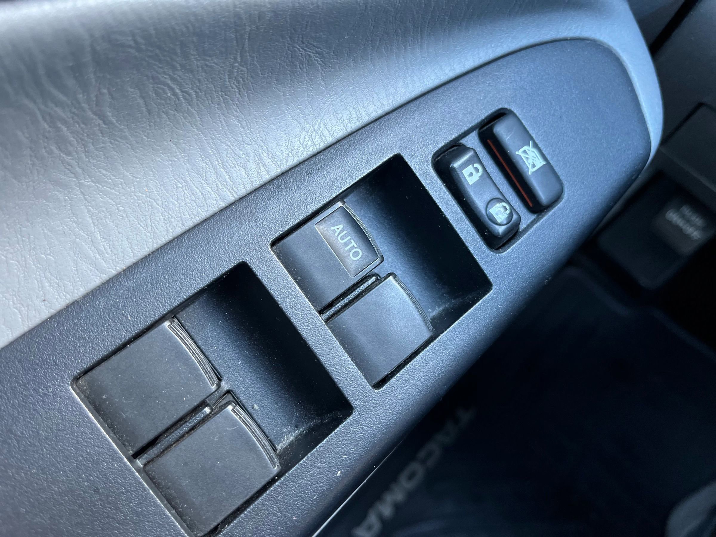Used 2013 Toyota Tacoma 4x4 Double Cab image 25