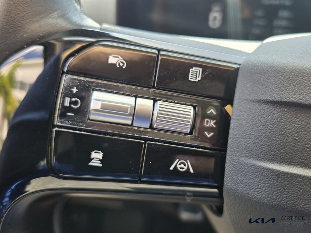 Certified 2026 Kia Sorento LX FWD image 27