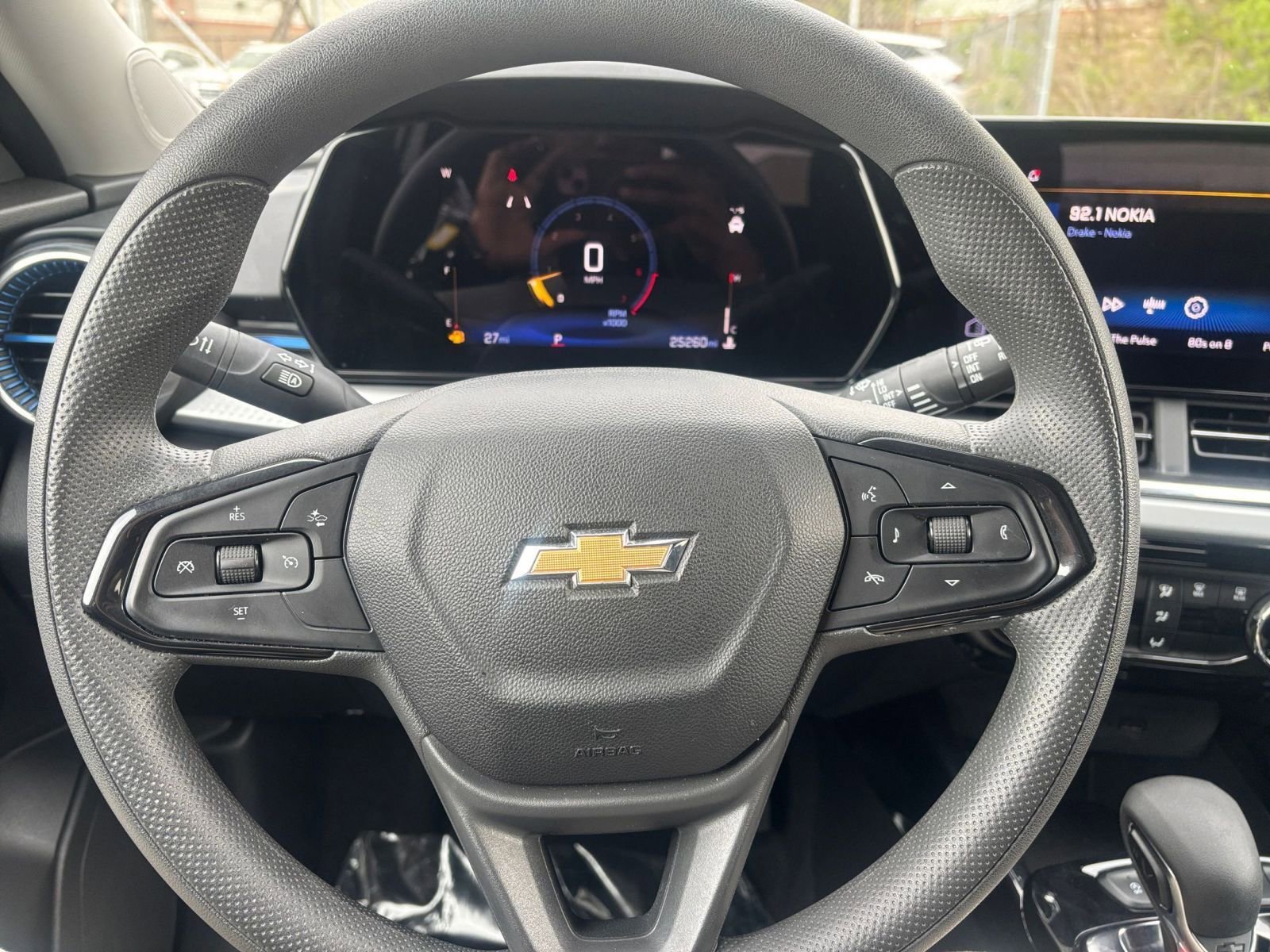 Used 2025 Chevrolet Trax LT image 29